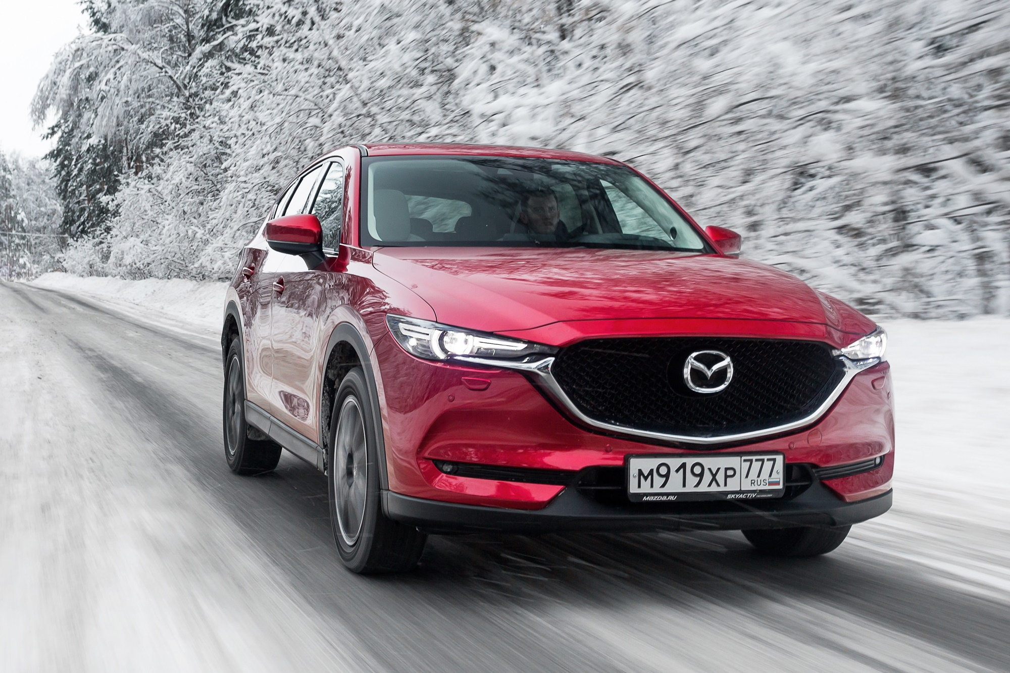 Выпущены специальные версии кроссоверов Mazda CX-5 для российской зимы