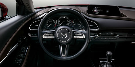 Фото Mazda CX-30