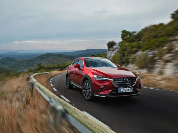 Компания Mazda выпустила кроссоверы CX-3 в спецверсии GT SportNav+